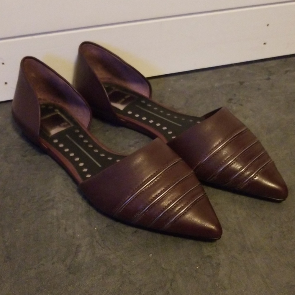Dolce Vita Pointed Toe Flats